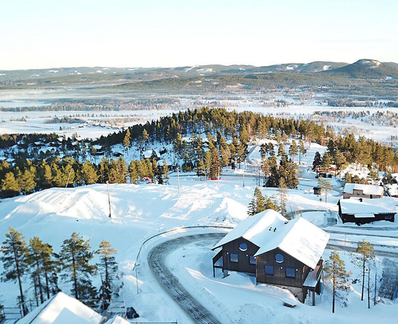 Toppvillan - Ski In - Ski Out - 200 M Till Toppen Och Cykelleder Järvsö エクステリア 写真